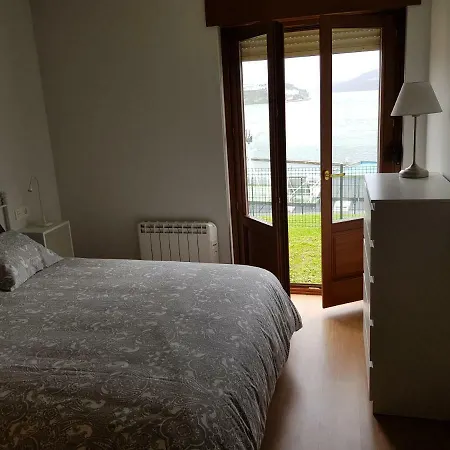 En Figueras, Asturias Castropol