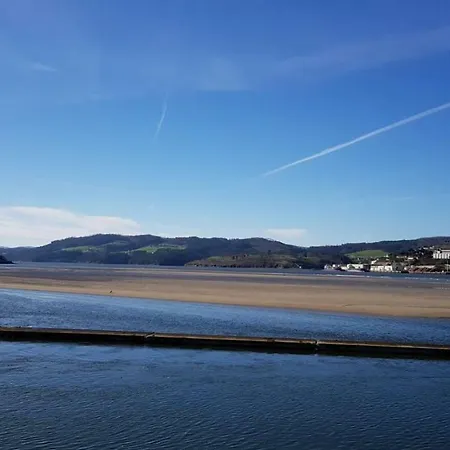 En Figueras, Asturias Daire *